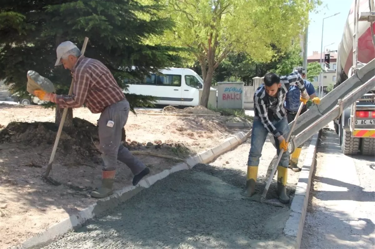 Zeki Soyak Parkı Yenileniyor