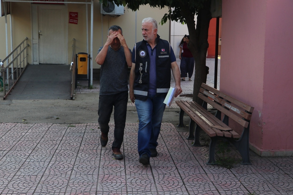 3 Ilde Fetö Operasyonu: 12 Polise Gözaltı