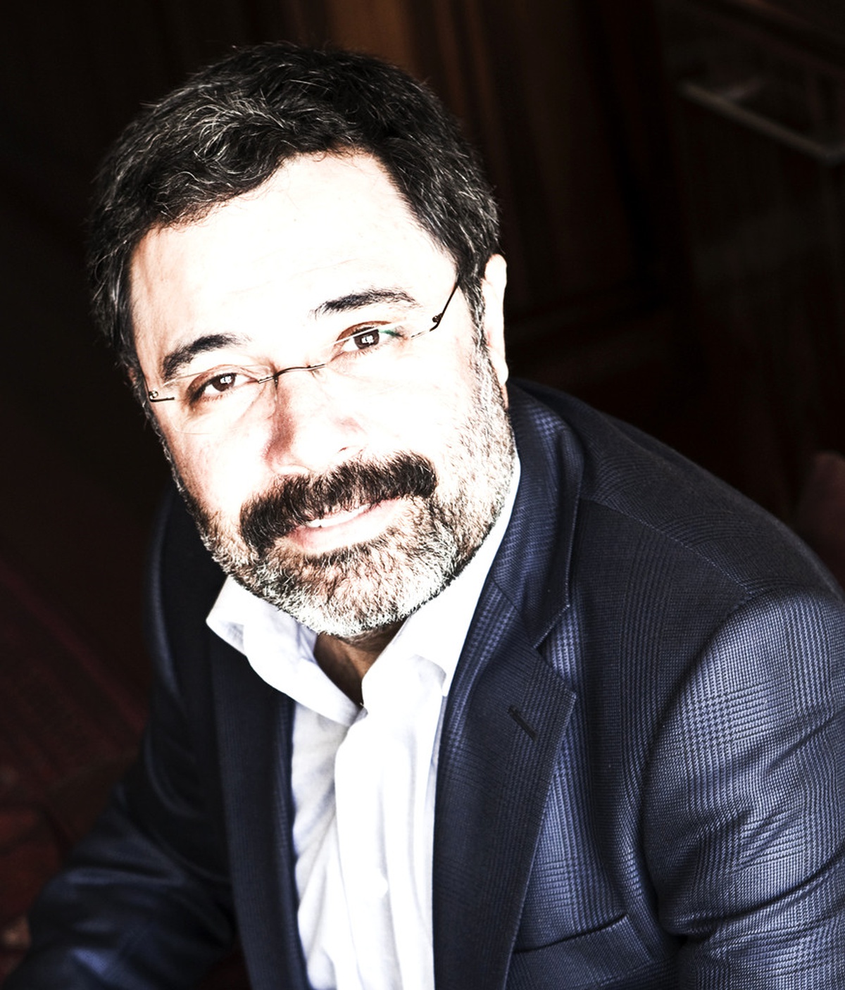 Ahmet Ümit imza gününde okurlarıyla buluşuyor