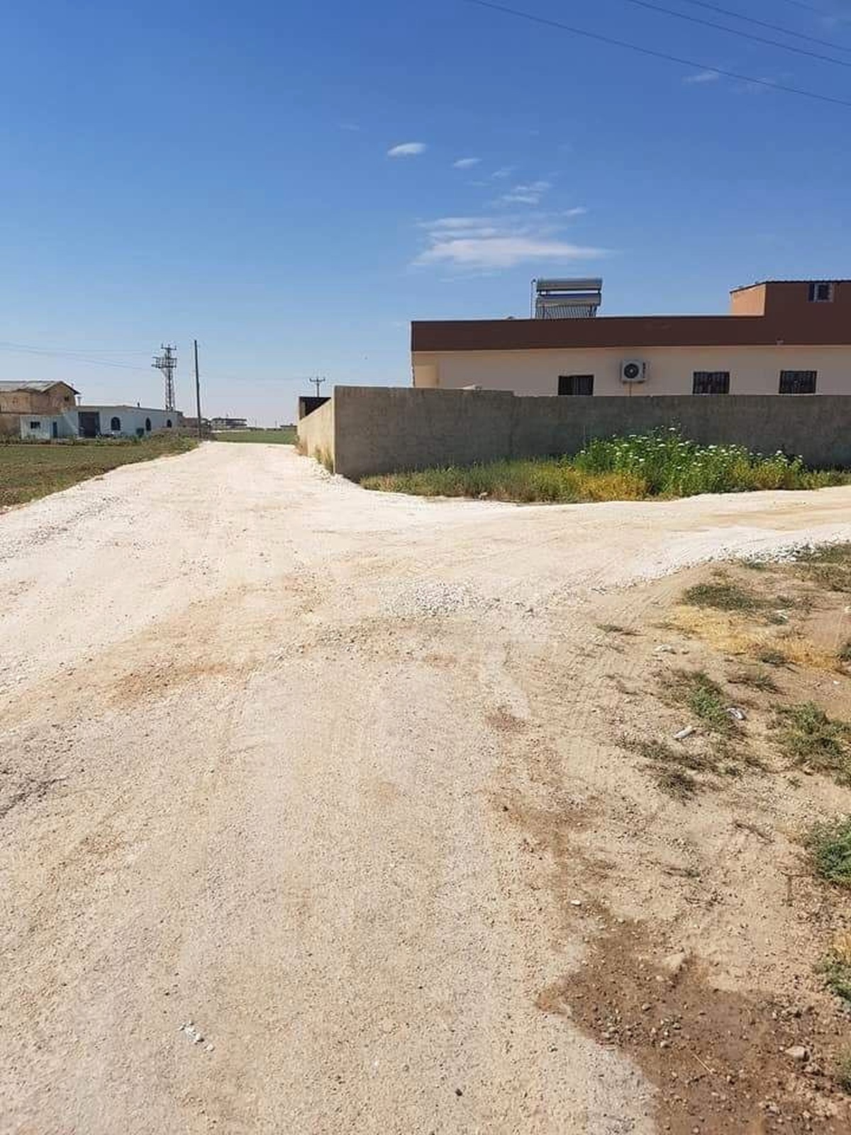 Akçakale\'de Kırsal Mahallelerin Yol Çalışmaları Devam Ediyor