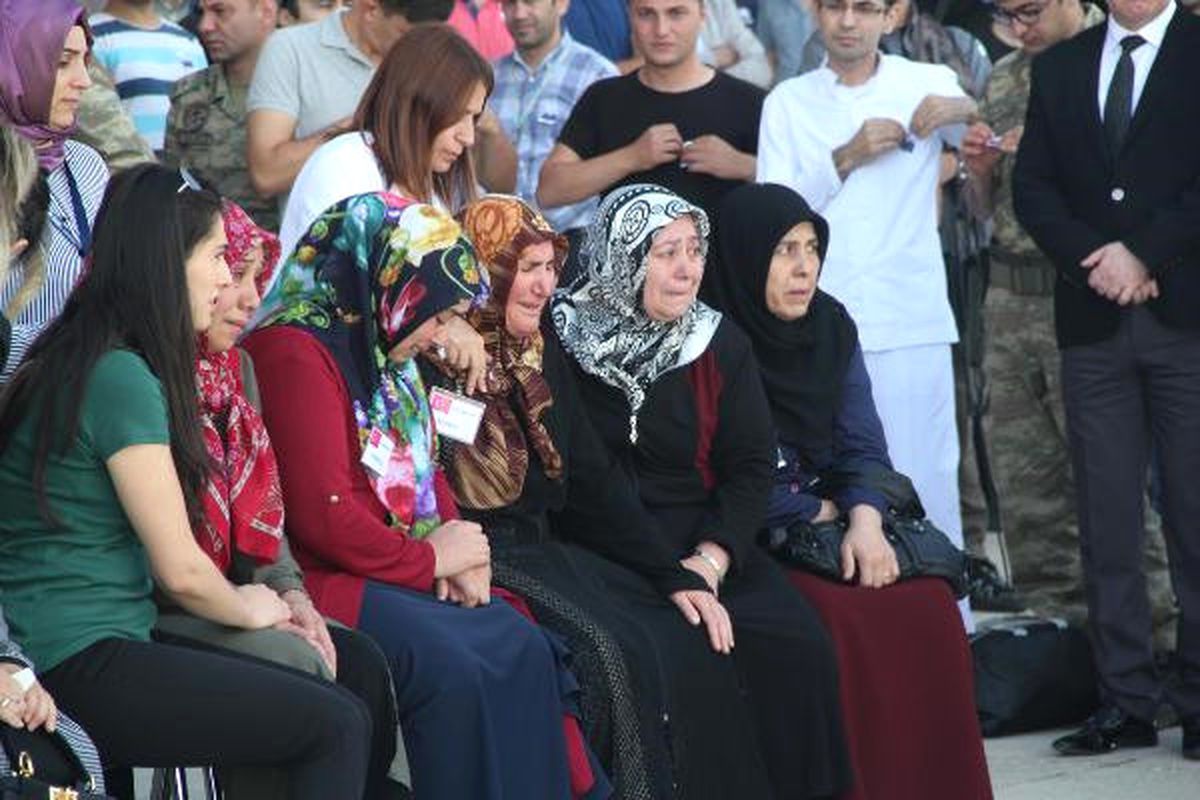 Bingöl Şehidi Gözyaşlarıyla Uğurlandı