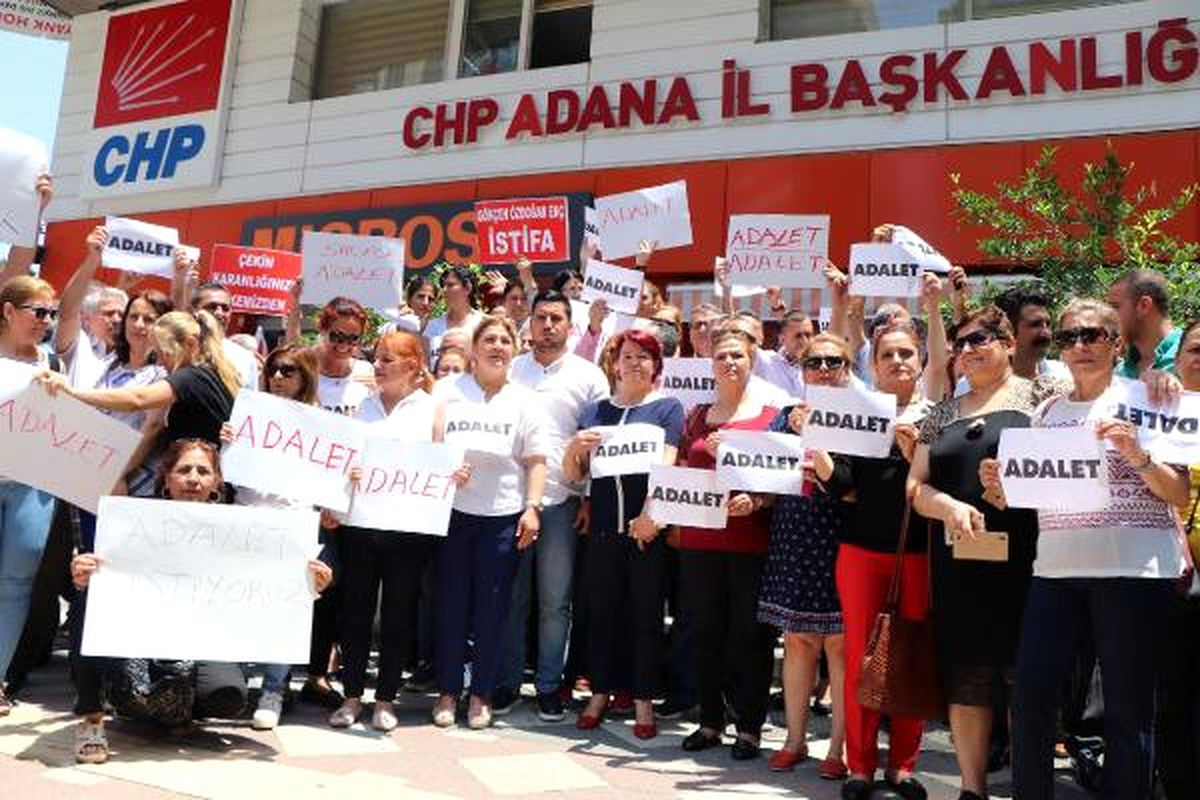 CHP\'li Kadınlardan \'Adalet\' Eylemi