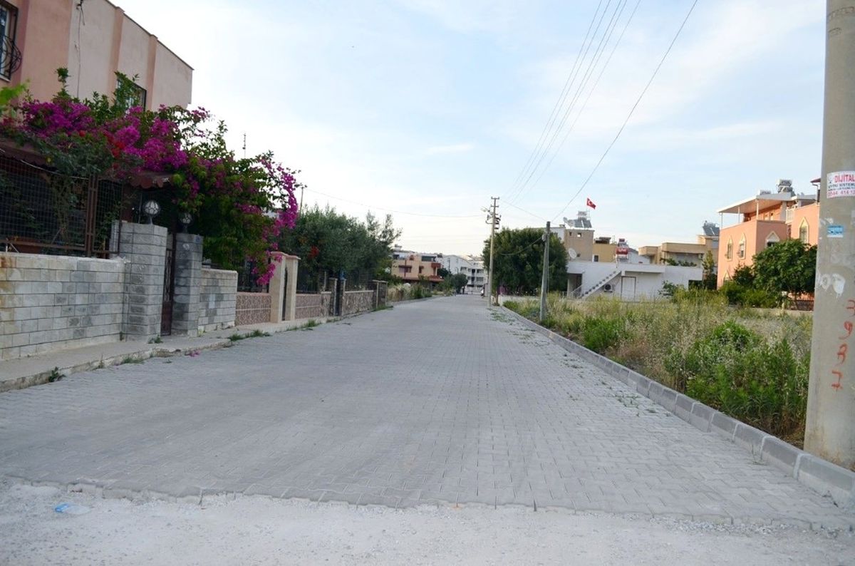 Didim Belediyesi Üst Yapı Çalışmalarını Mersindere\'de Sürdürüyor