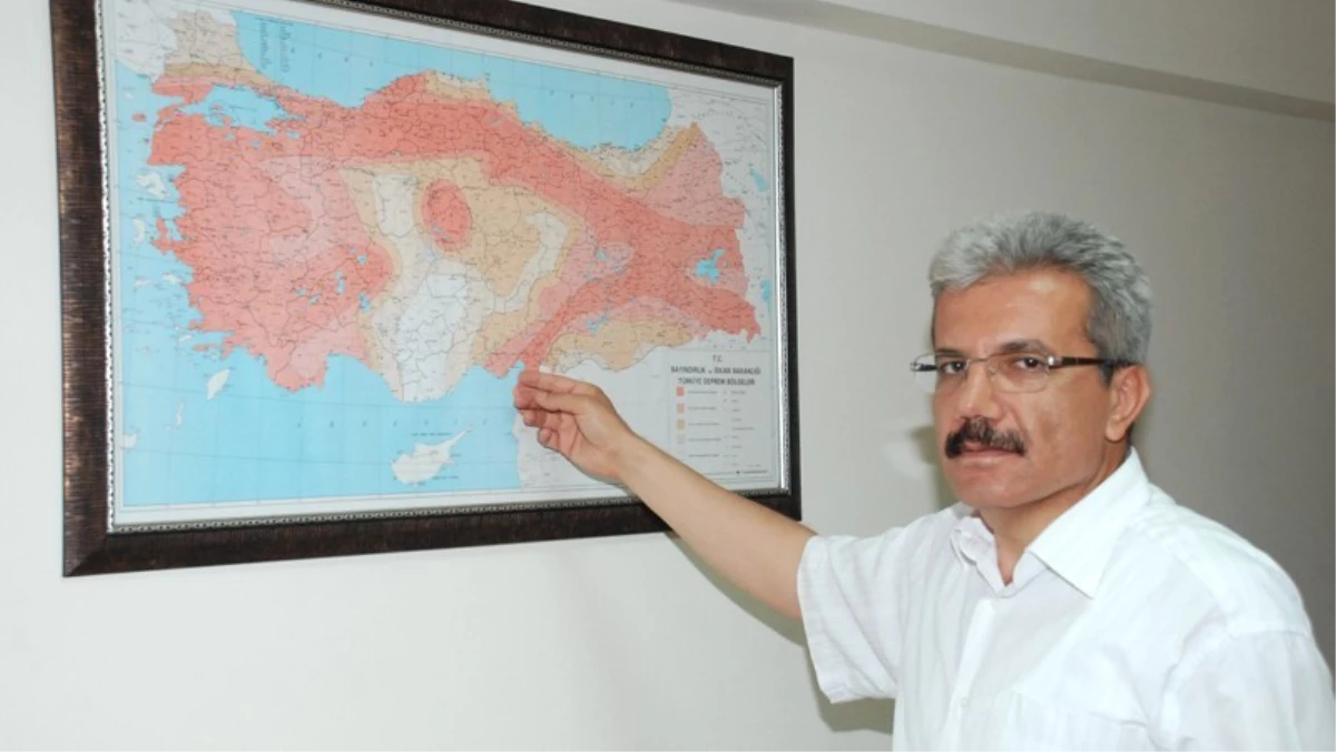 Dr. Tatar: "Depremlerin Afete Dönüşmesini Önlemek Mümkün"
