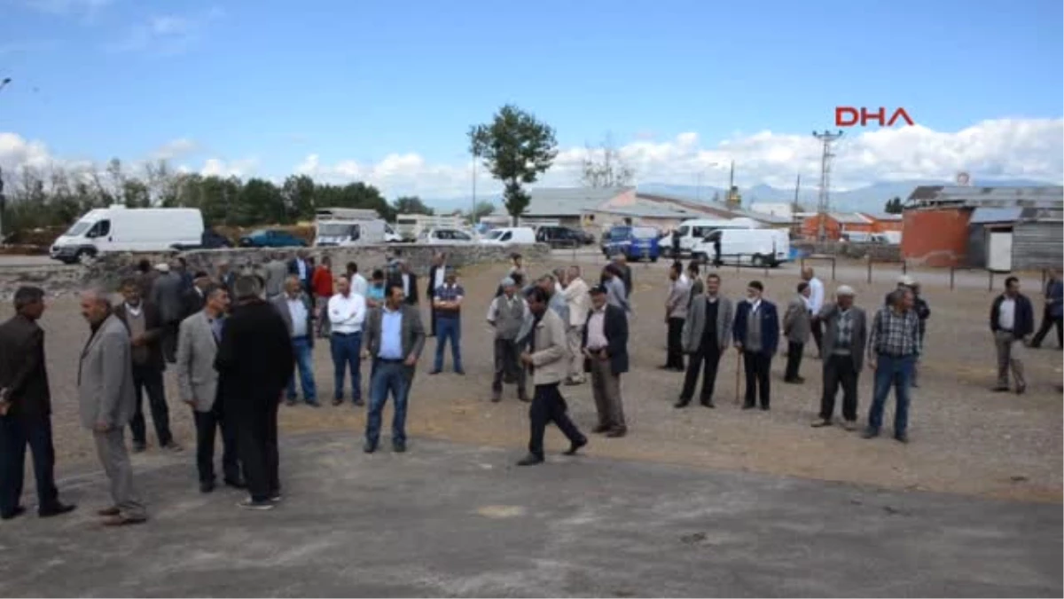 Erzurum Hayvan Pazarı Ablukaya Alındı, Besici Isyanda