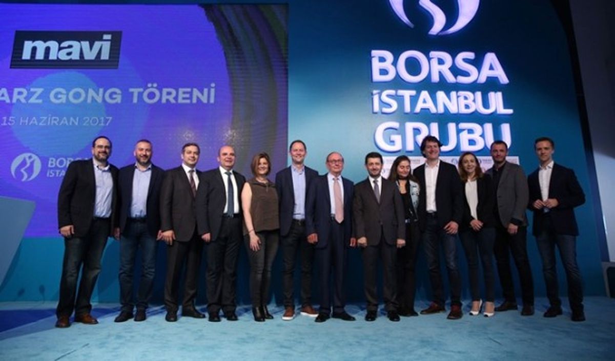Gong, Mavi İçin Çaldı