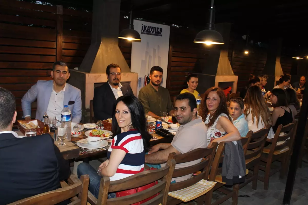 İKAYDER üyelerini buluşturan iftar