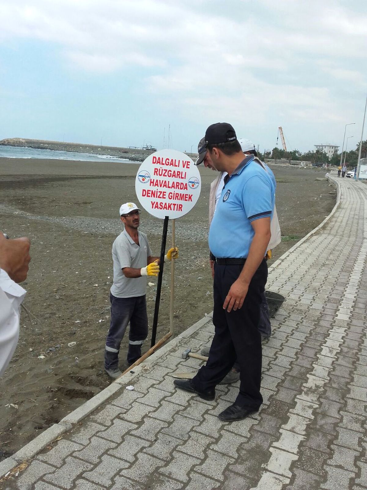 Samandağ Sahiline Uyarıcı Tabelalar