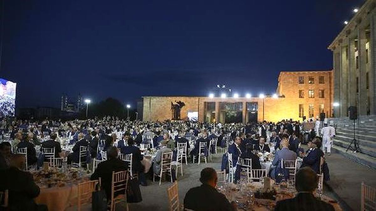 TBMM Başkanı Kahraman, Milletvekillerine İftar Verdi