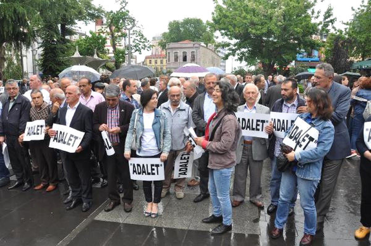 Trabzon CHP\'den, Berberoğlu\'nun Tutuklanmasına Tepki