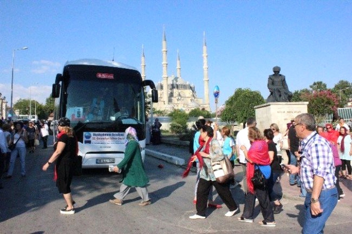 2 Bin 500 Büyükçekmeceli Kadın 34. Kez Edirne\'ye Geliyor