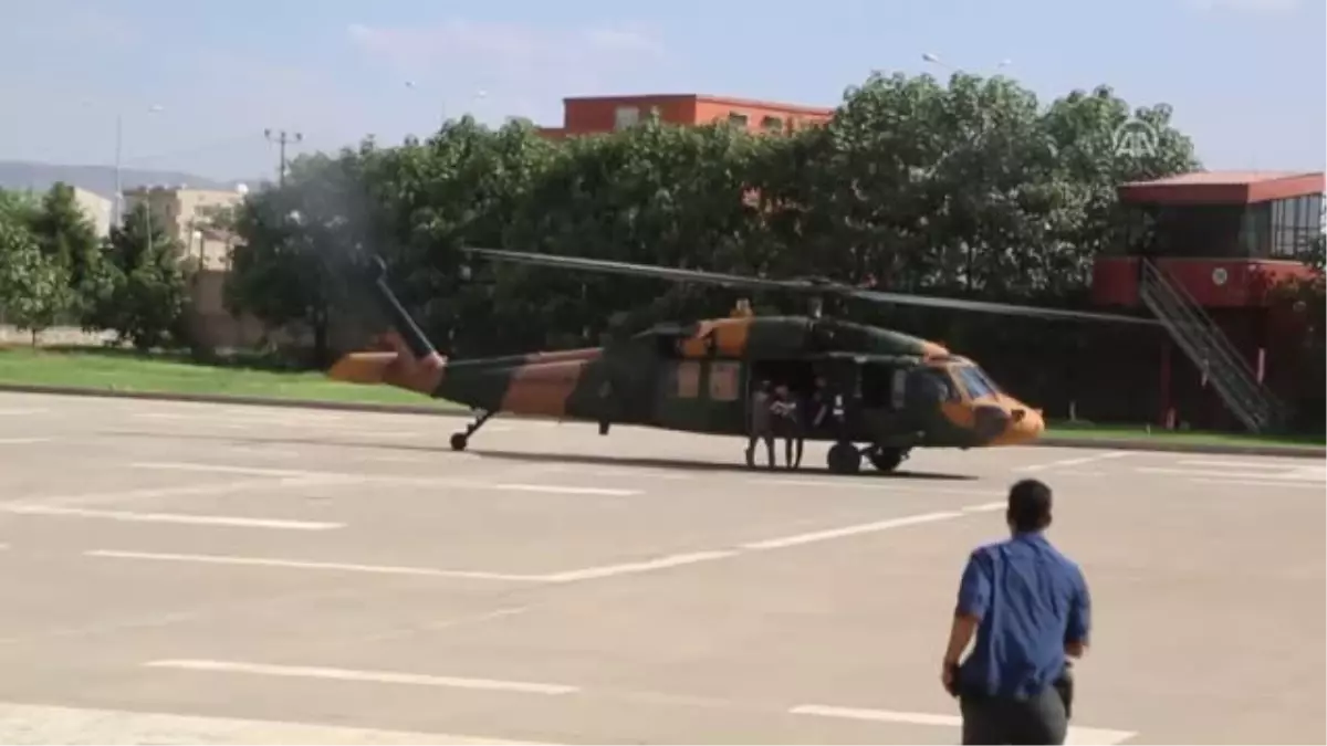 Ağbal, Zırhlı Polis Aracının Evlerine Çarpması Sonucu 2 Çocuğunu Kaybeden Yıldırım Ailesini Ziyaret...