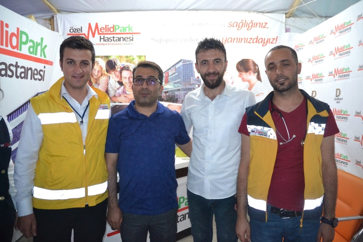 Başkan Kalı Ramazan Çarşısındaki Esnafları Ziyaret Etti