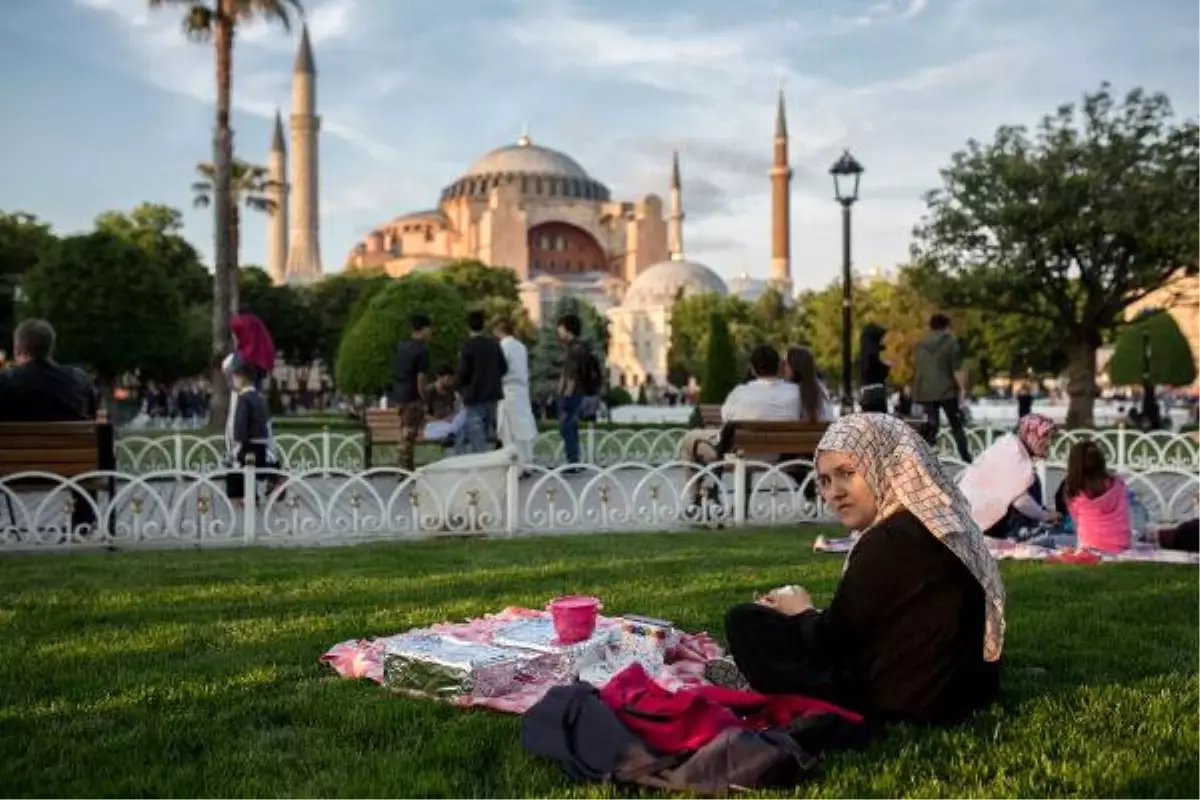 Bayram Namazında Sultanahmet\'te Buluşuyoruz"