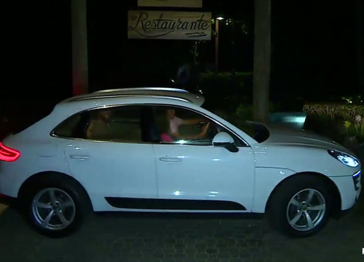 Berna ve Ogeday Ödülün Tadını Çıkardı! Dominik\'i Turladılar...