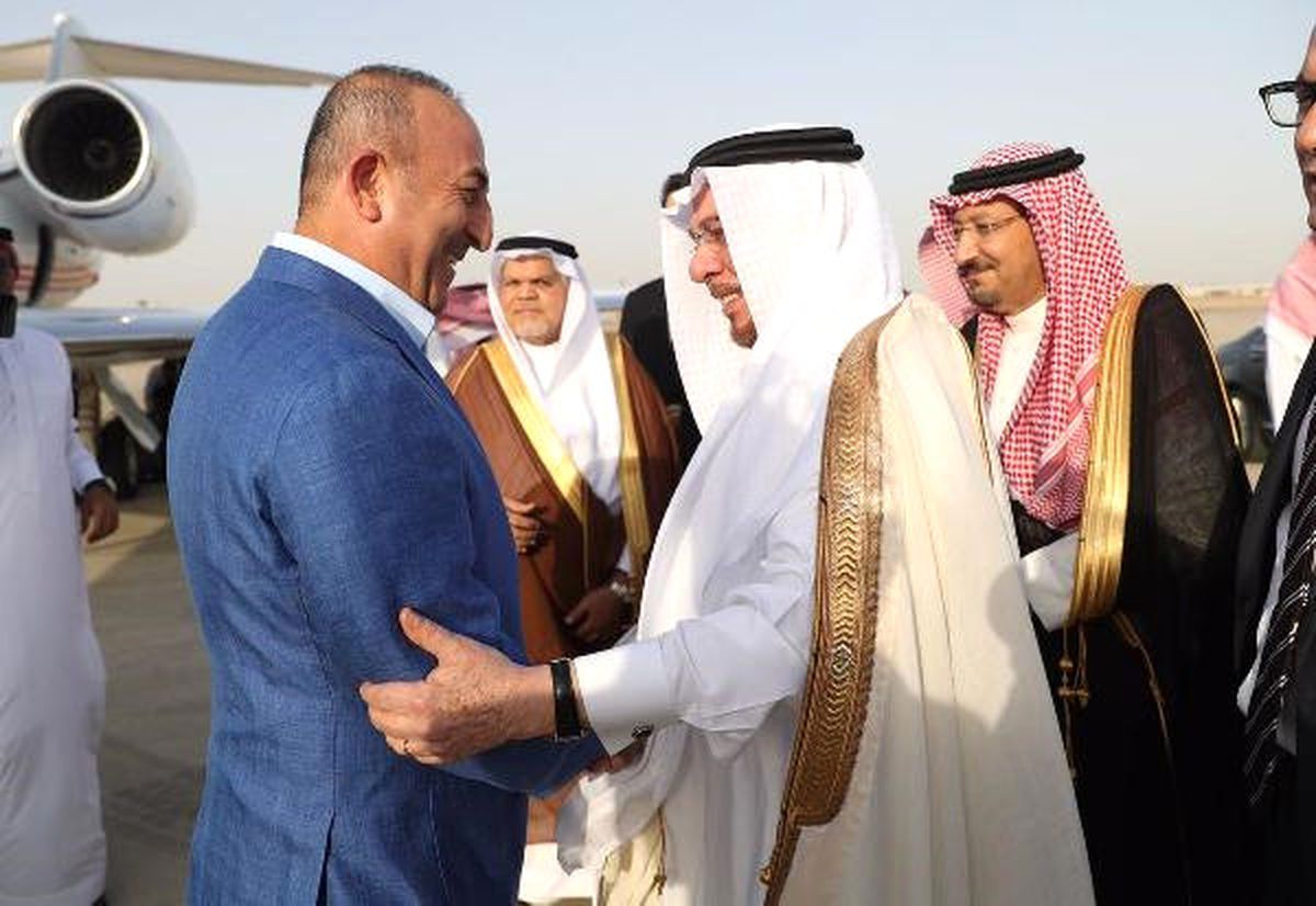 Çavuşoğlu, Katar Krizinin Çözümü İçin Suudi Arabistan\'da
