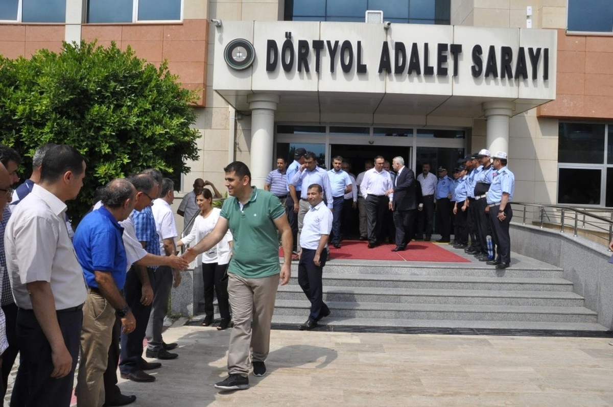 Dörtyol Cumhuriyet Başsavcısı Ünsal ve Hakim Eşi Törenle Uğurlandı