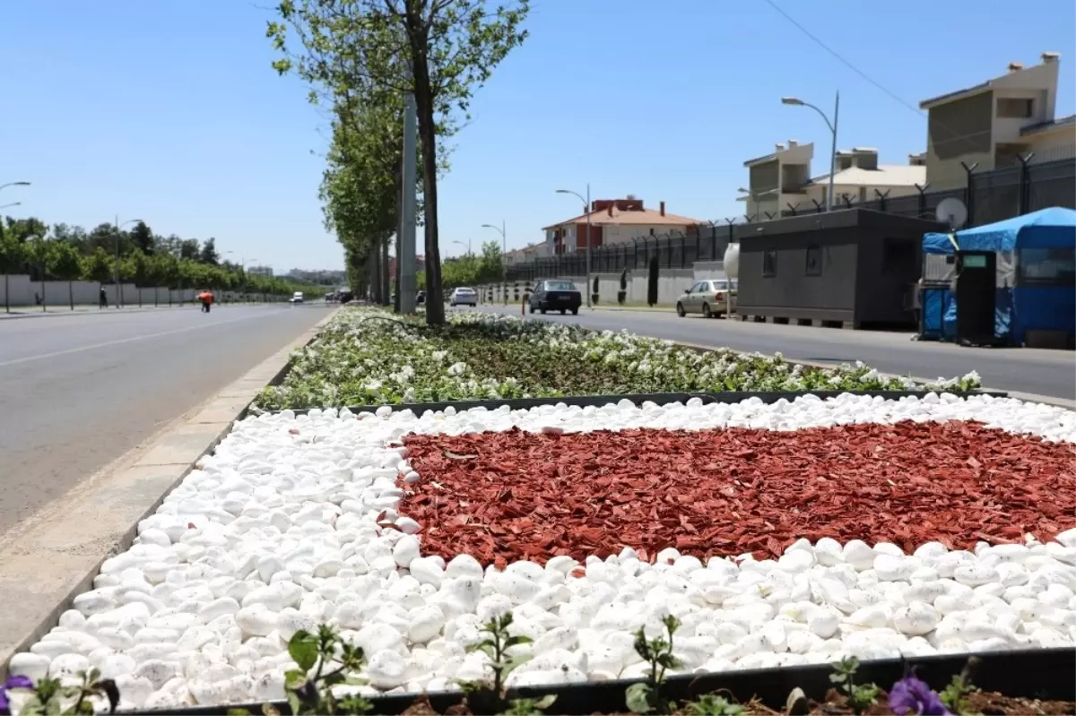 Elazığ Caddesinde Peyzaj Çalışması Başladı