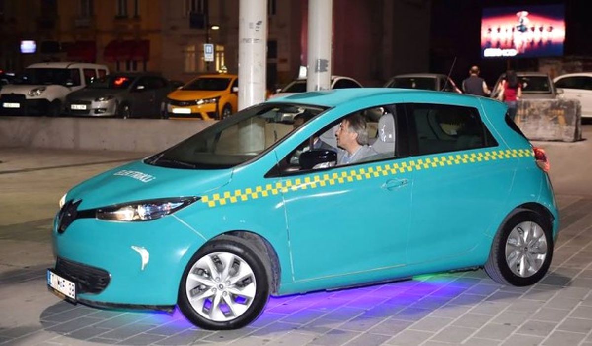 Elektrikli Araçlar Taksim\'de Görücüye Çıktı