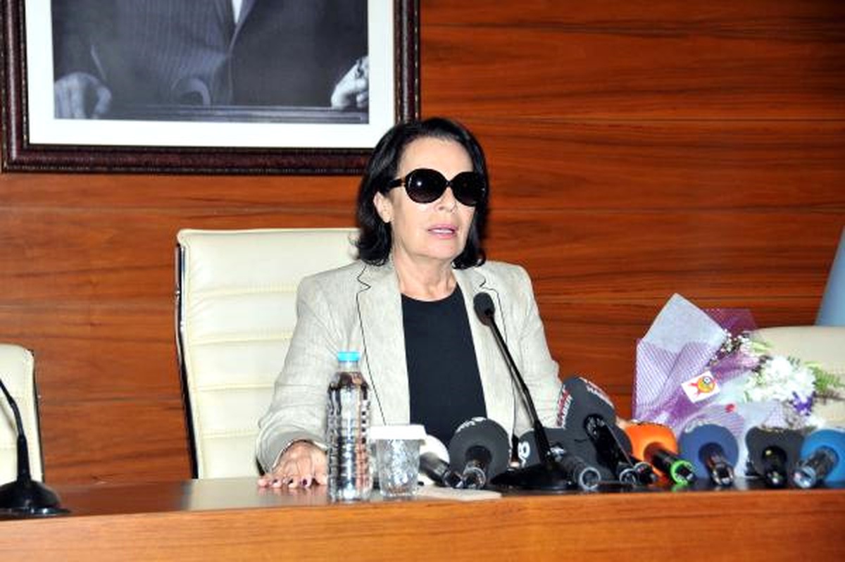 Hülya Koçyiğit: Sağlıklı Döndüm, Çok Mutluyum