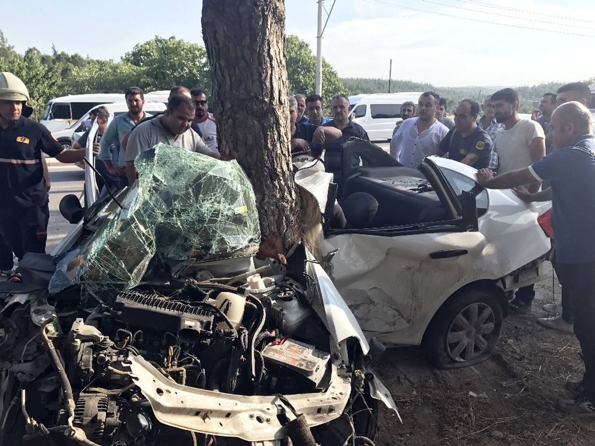 İzmir\'de Feci Kaza: 1 Ölü, 1 Yaralı
