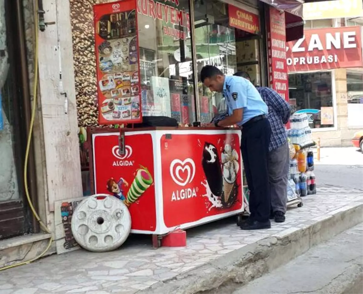 Kaldırım ve Yol İşgali Yapanlara Cezalar Yağıyor