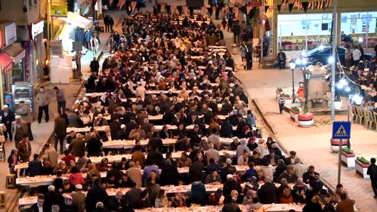 Kastamonu\'da 2 Bin 500 Kişilik İftar