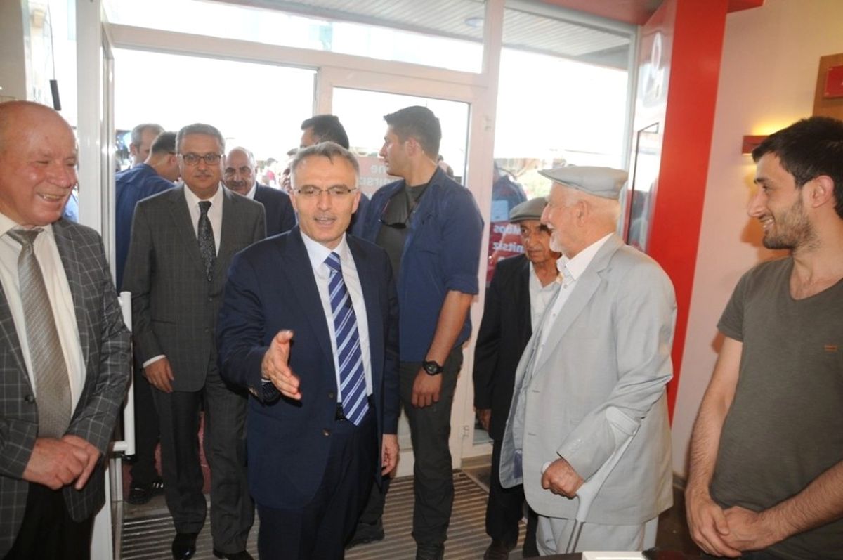 Maliye Bakanı Naci Ağbal Şırnak\'ta