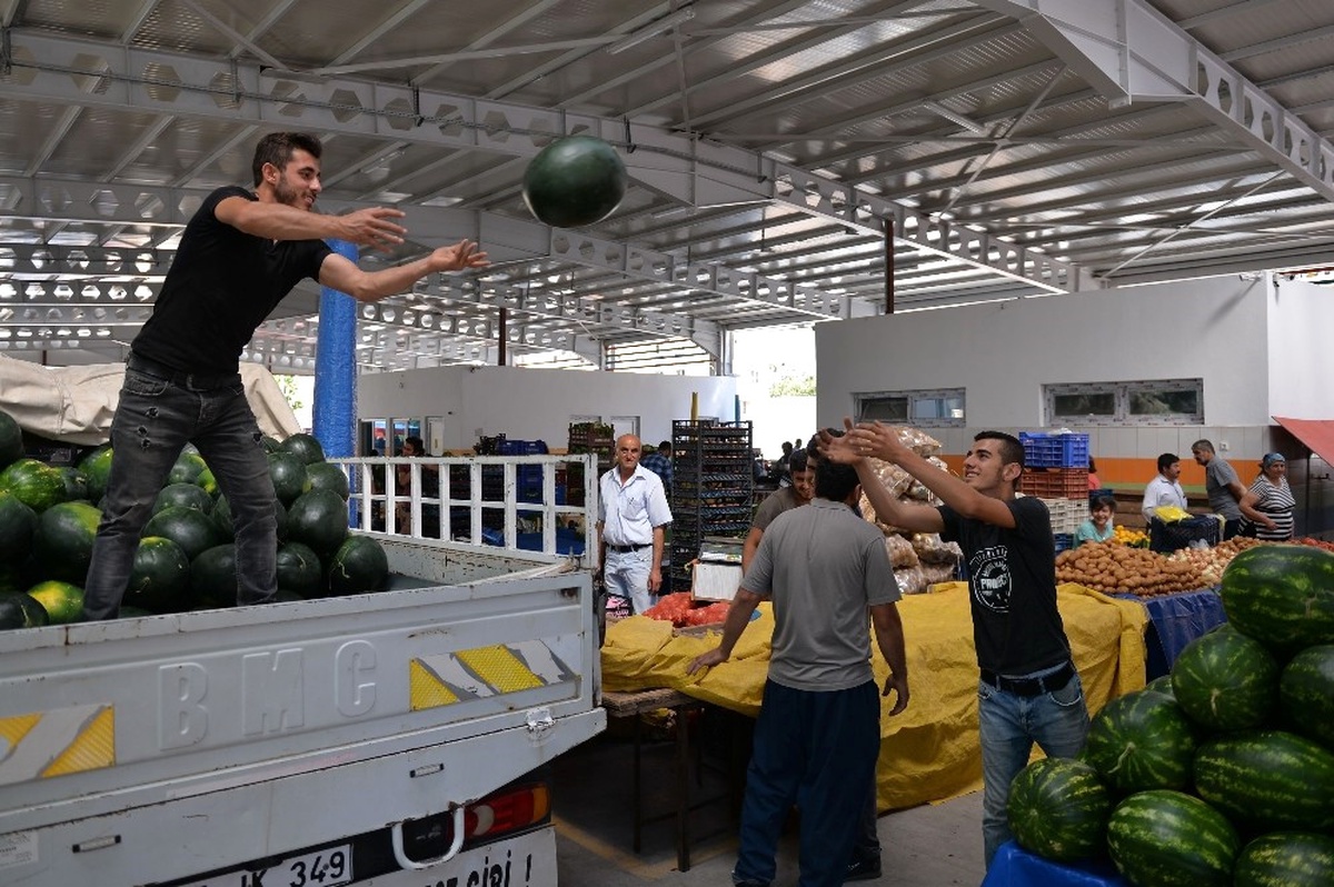 Muratpaşa\'da Sedir Mahallesi Kapalı Pazar Yeri Açıldı