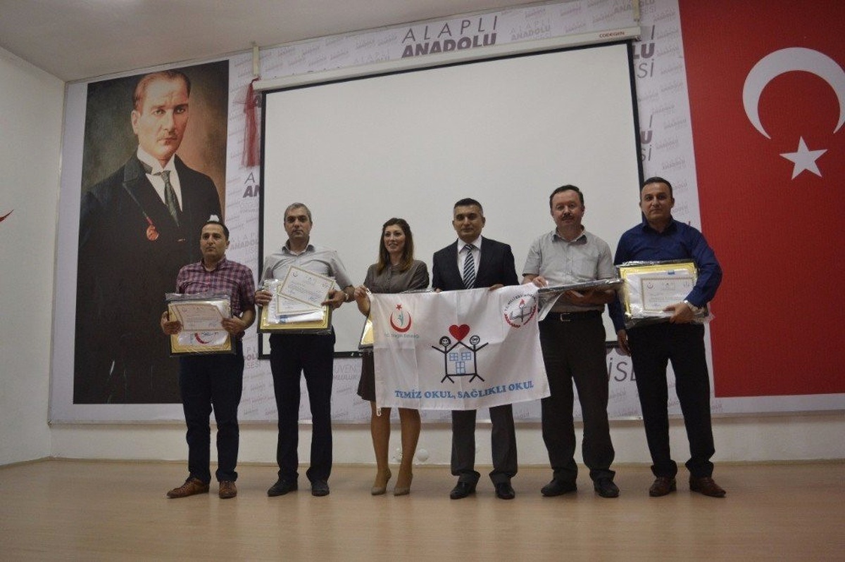 Okullara Beyaz Bayrak Sertifikası Verildi