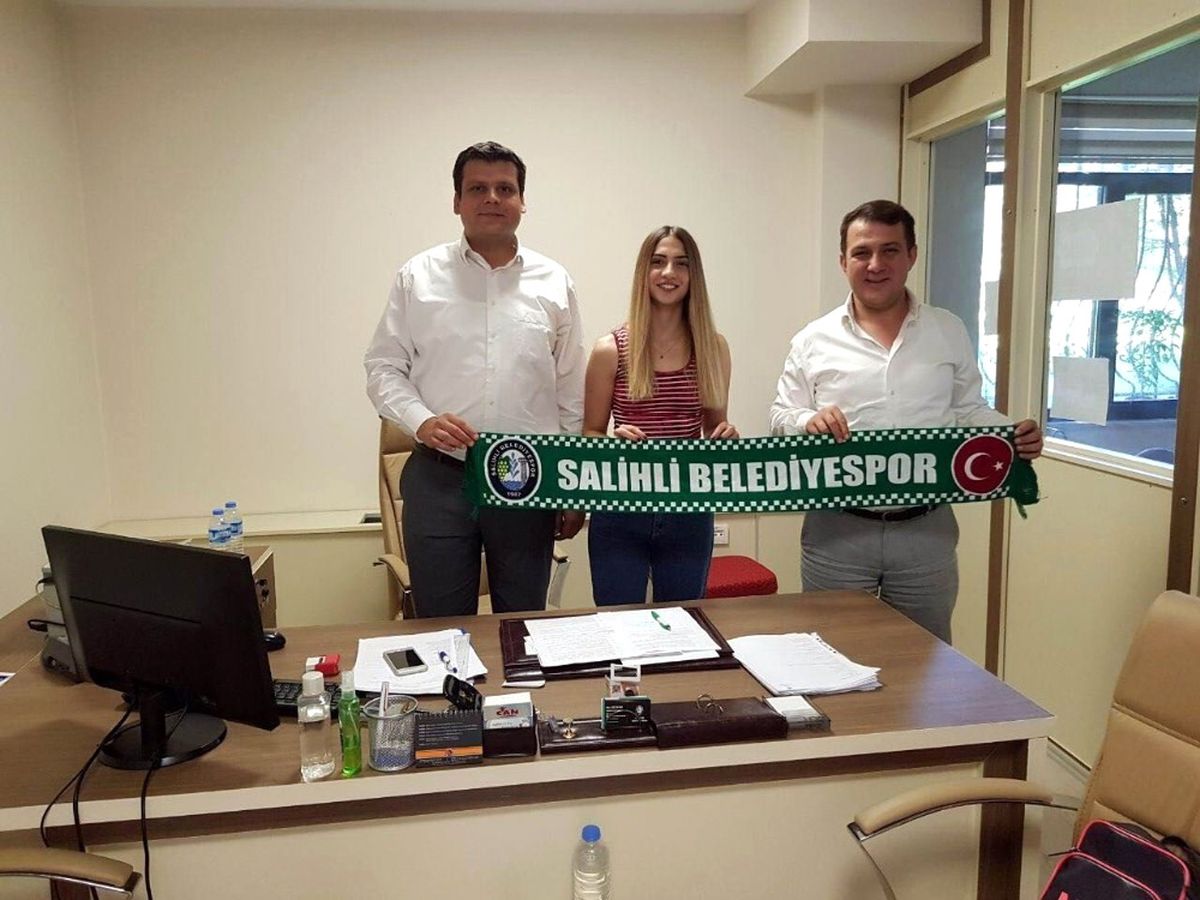 Salihli Filede Genç Pasör ve Smaçörünü Bırakmadı