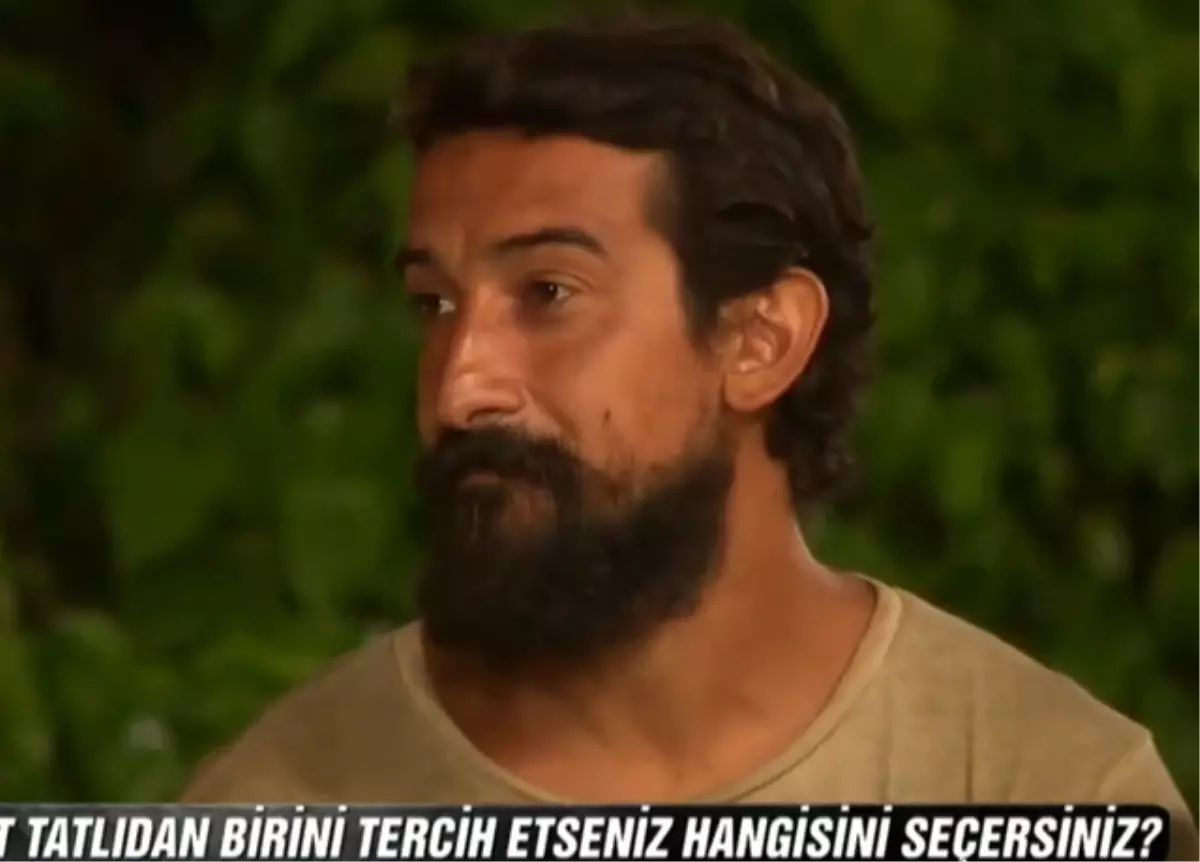 Serhat\'tan O Cevap Sonrası Güldüren Yorum! "Babamla Karıştırdı Sanırım"