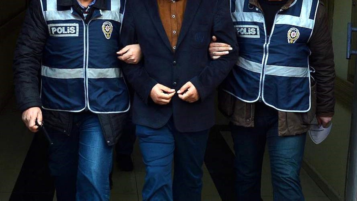 Sivas\'ta Fetö\'nün İş Adamlarının Sorumlusu Tutuklandı
