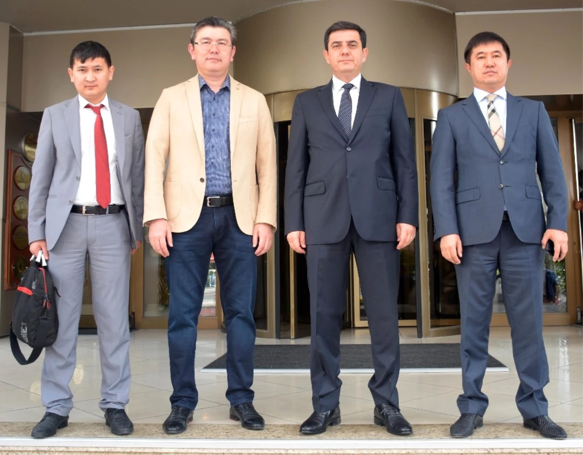 Tarkan Kulak, Kazakistan Büyükelçisi\'nin Adana Temaslarını Değerlendirdi