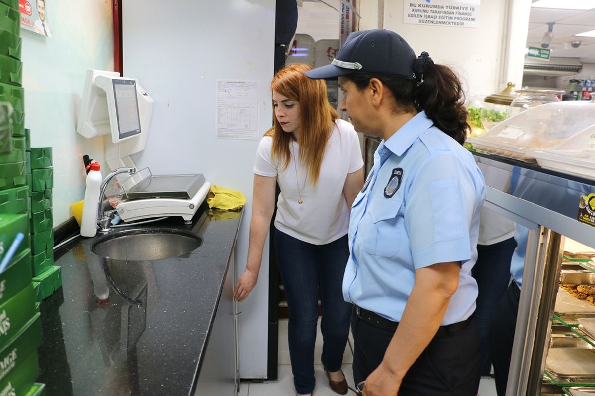 Zabıta Ekipleri Gıda İşletmelerine Yönelik Denetim Gerçekleştirdi