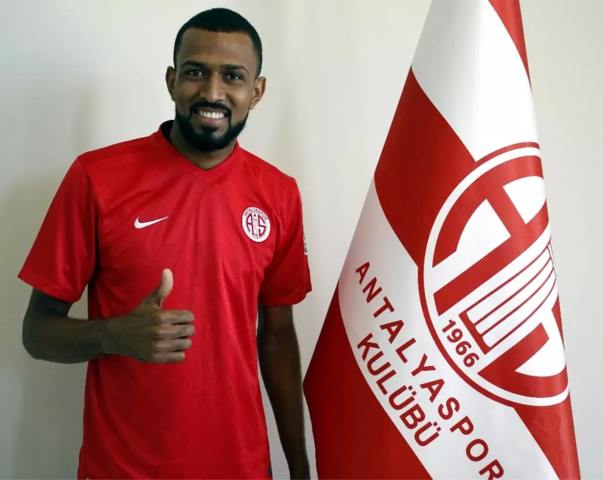 Antalyaspor, Maicon ile Sözleşme İmzaladı