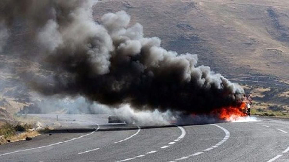 Arşiv Görüntü) Tunceli\'de Otomobili Silahla Taranıp Yakılan Öğretmen Kayıp