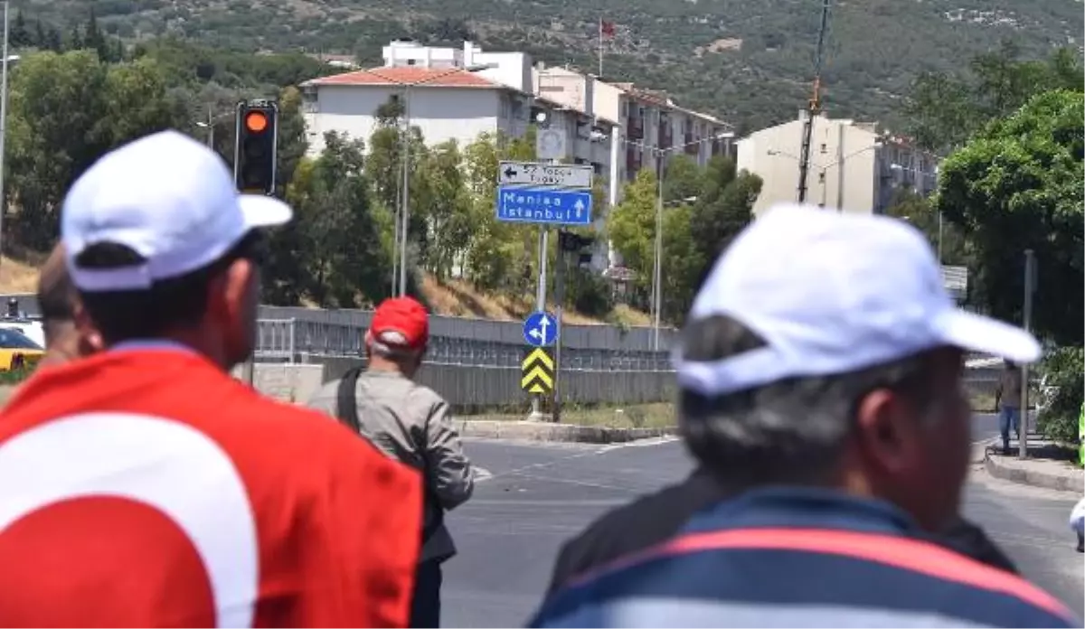 CHP İzmir İl Yönetimi, \'Adalet Yürüyüşüne\' Başladı (2)