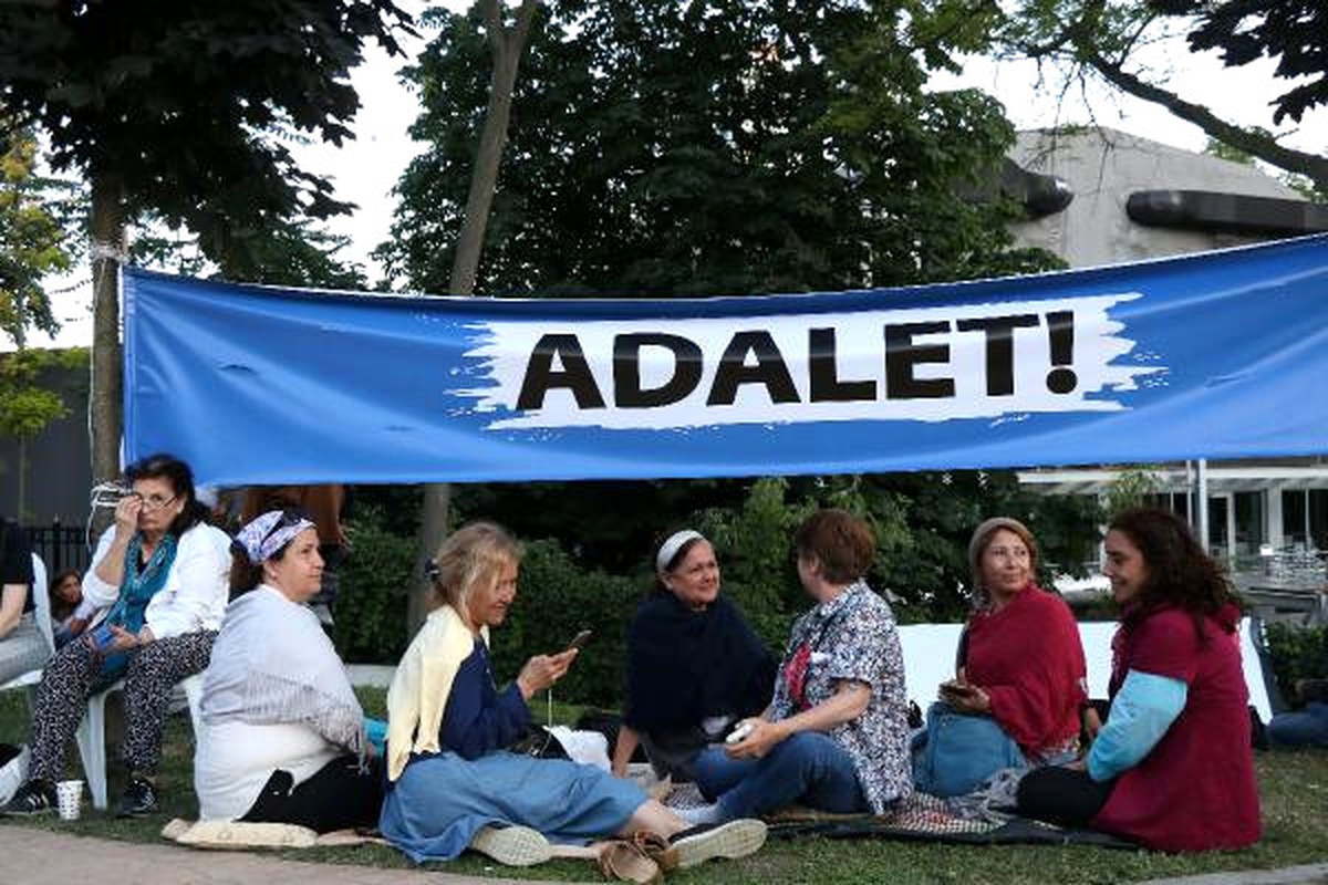 Dha İstanbul - Maçka Parkı\'ndaki Adalet Nöbetinde İkinci Gün Tamamlandı