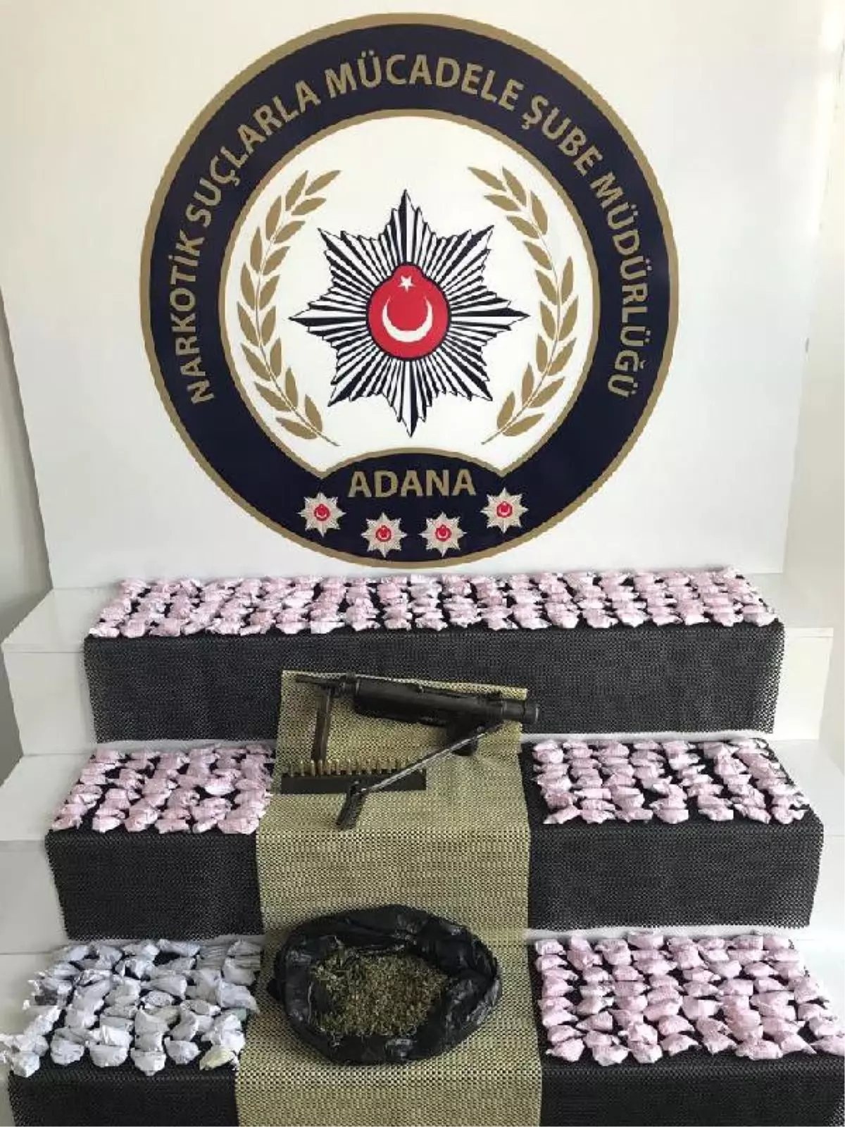 560 Paket Esrarla Yakalanan Adanalılar: Bizim Bunlarla Ne işimiz Olur