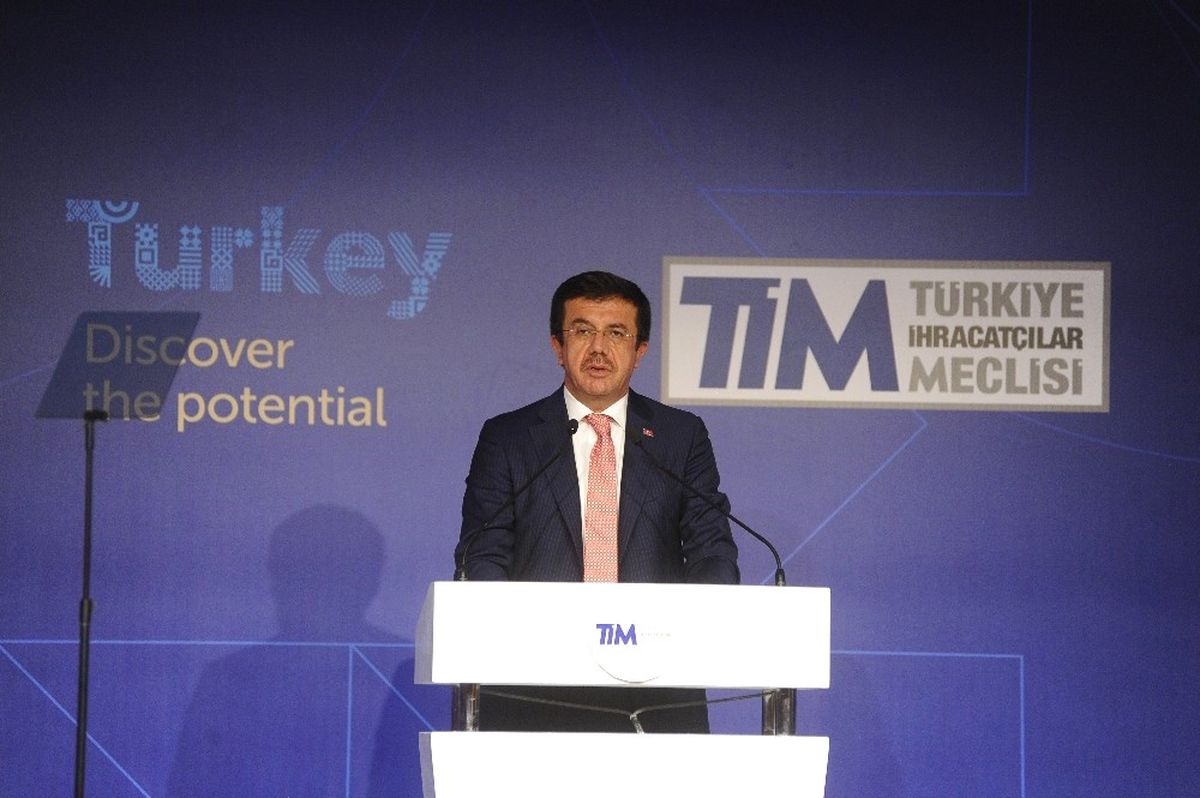 Ekonomi Bakanı Nihat Zeybekçi: "Şu Ana Kadar 71 Uçak ile 5 Bin Ton Gıda Maddesi Katar\'a Ulaştı"