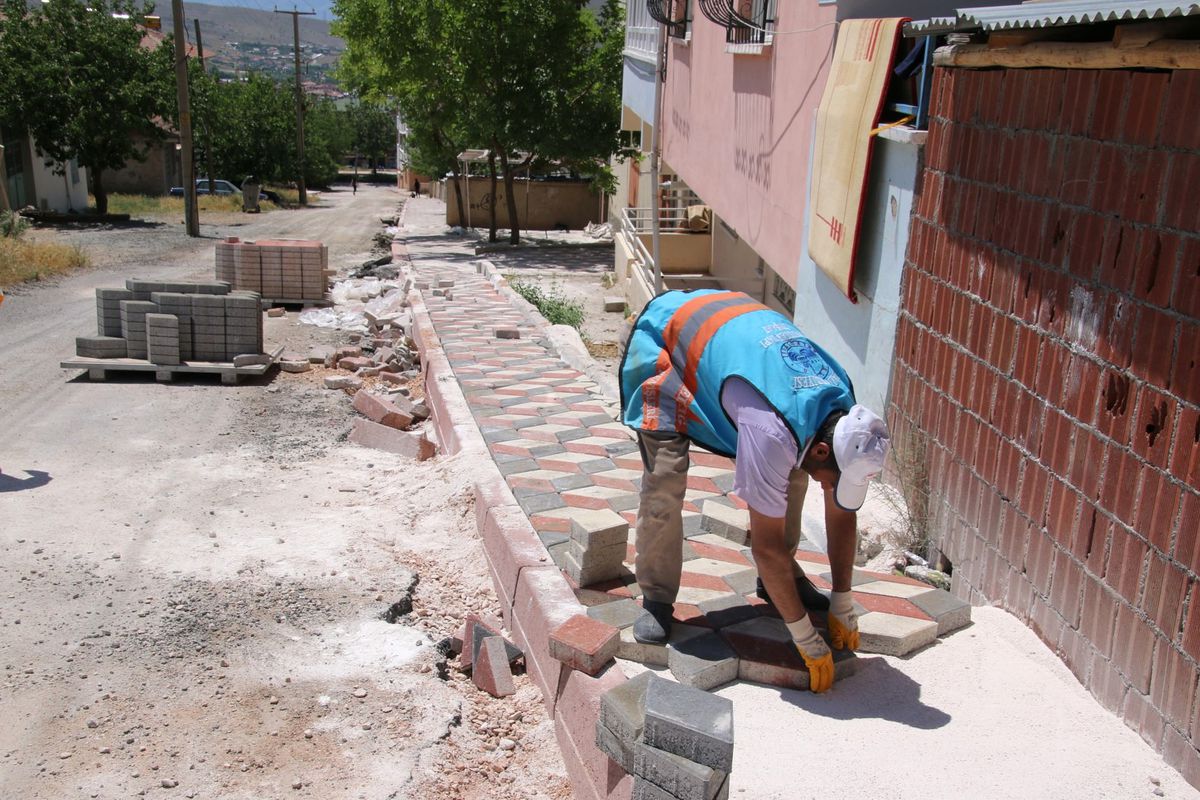 En İşleri Müdürlüğünden Hummalı Çalışma