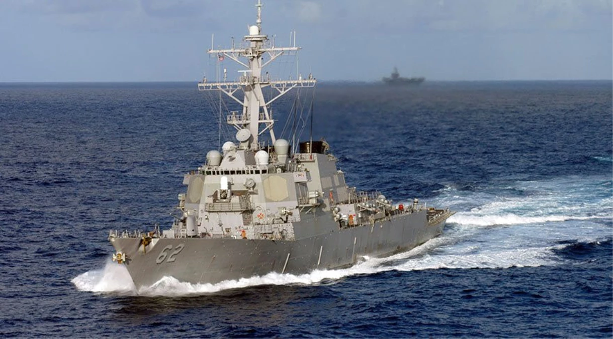 Güncelleme - ABD Destroyeri ile Yük Gemisinin Çarpışması