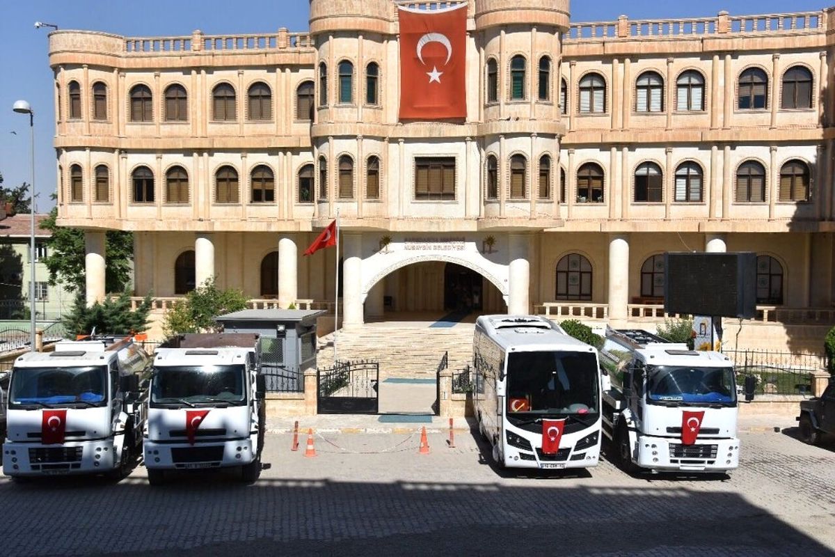 Kocaeli\'den Mardin\'e Araç Desteği