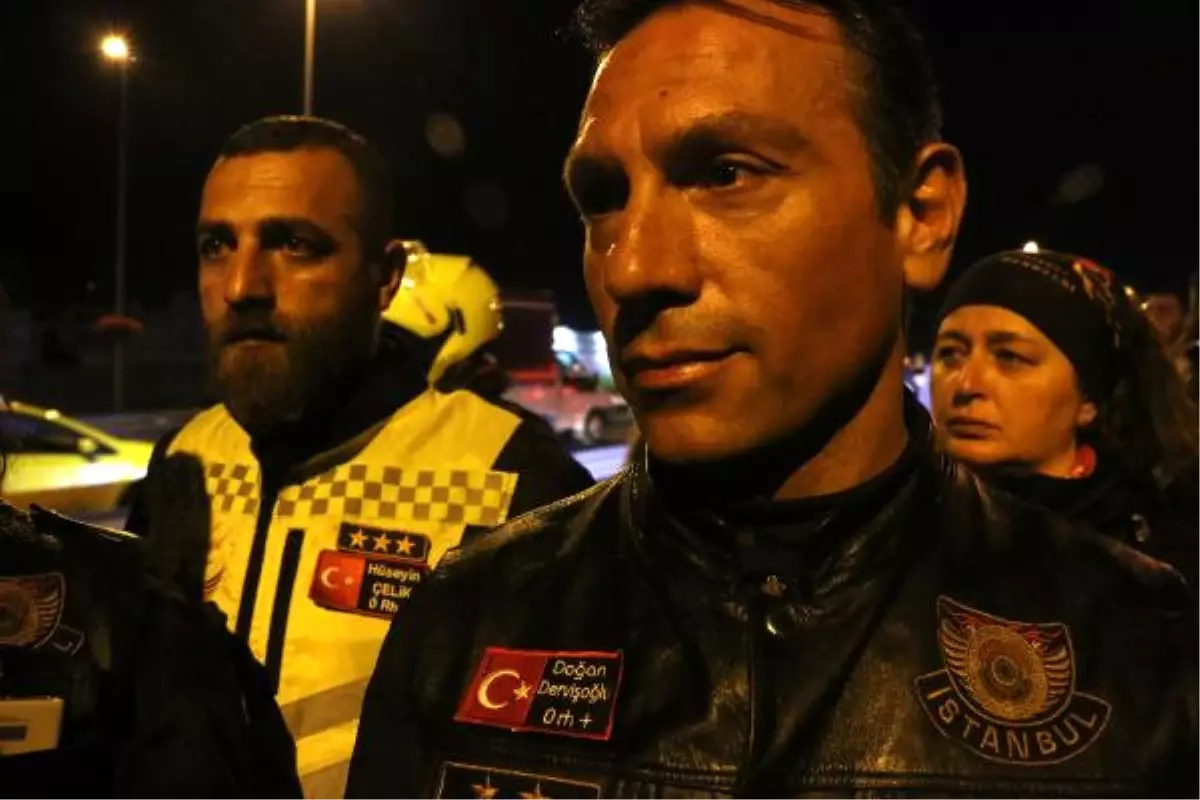 Motosikletlilerden Protesto Sürüşü