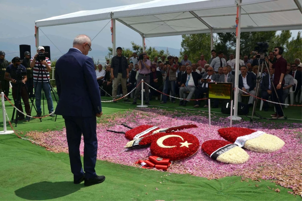 Süleyman Demirel Mezarı Başında Anıldı