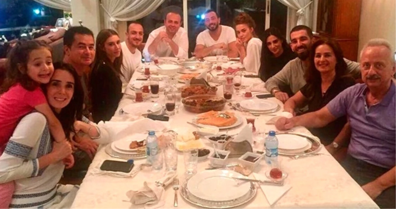 Arda Turan, Haluk Ulusoy\'un Yemeğine Katıldı