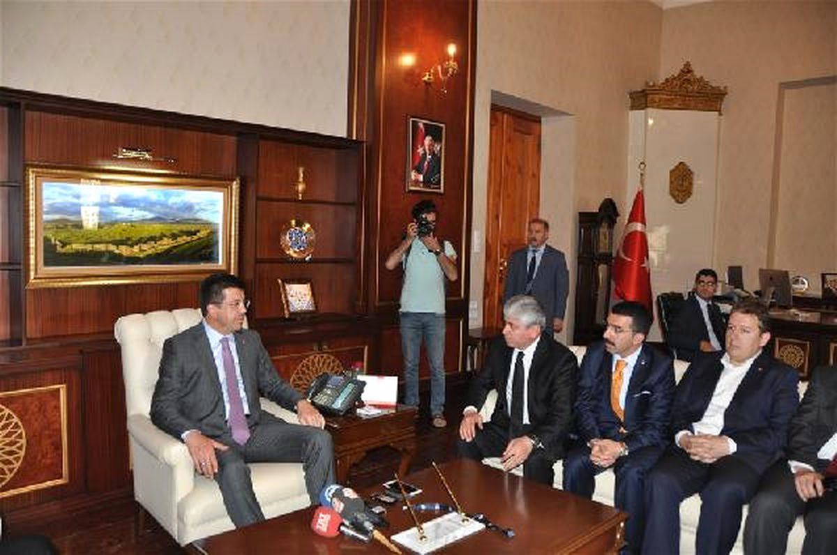 Bakan Zeybekci: Kars\'ın Bundan Sonra Nahçıvan\'ı Var