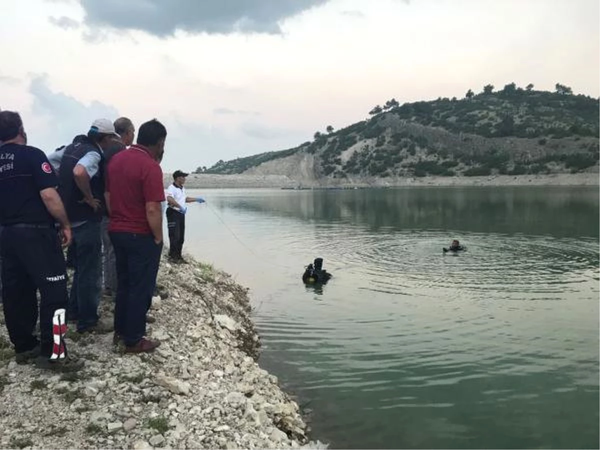 Balık Tutarken Gölette Boğuldu