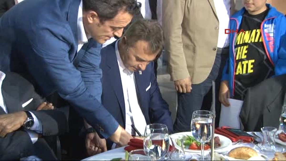 Beşiktaş Camiası Geleneksel İftarda Bir Araya Geldi